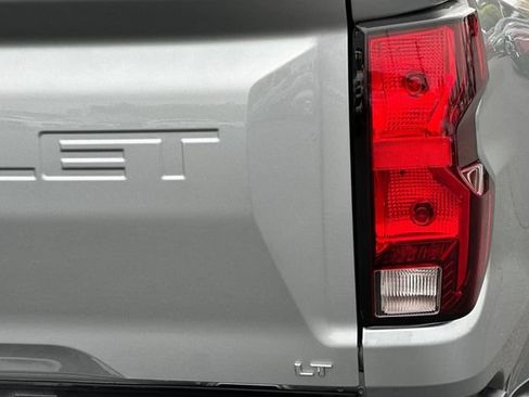 Used 2024 Chevrolet Colorado LT w/ LT Convenience Package RWD image 29