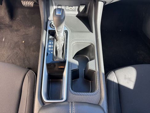 Used 2025 Nissan Sentra SV image 41