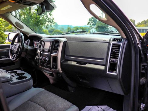 Used 2014 RAM 1500 Big Horn image 29