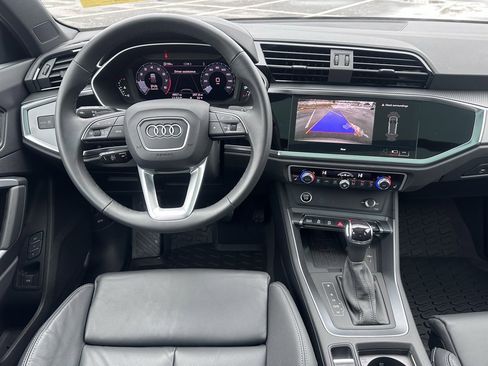 Certified 2025 Audi Q3 2.0T Premium w/ Convenience Package image 11