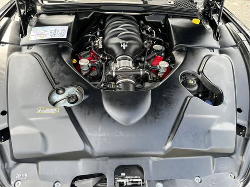 Used 2012 Maserati GranTurismo Convertible RWD image 24