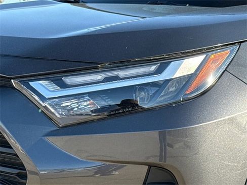 Used 2024 Toyota RAV4 XLE Premium image 4