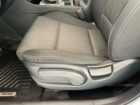 Used 2020 Kia Sportage LX AWD/4WD image 12