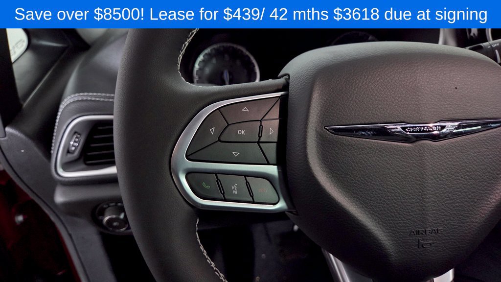 New 2026 Chrysler Pacifica Select FWD image 17