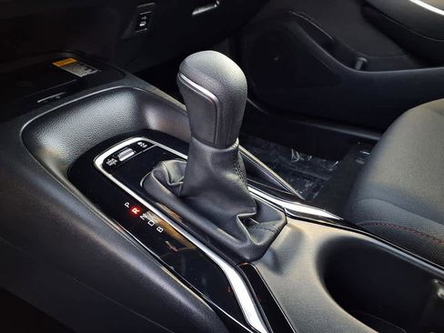 Certified 2024 Toyota Corolla SE image 14