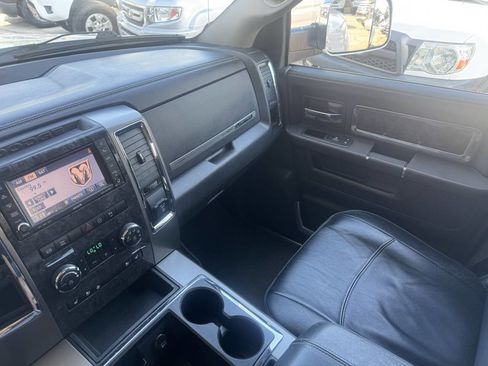 Used 2012 RAM 3500 Laramie Longhorn w/ Max Tow Pkg image 11