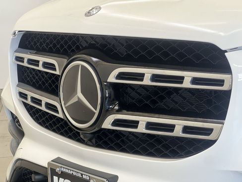 Used 2022 Mercedes-Benz GLS 450 4MATIC image 31