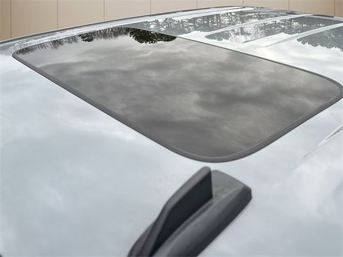 Used 2025 Chevrolet Silverado 1500 ZR2 w/ Technology Package image 15