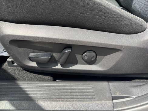Certified 2023 Nissan Rogue SV AWD/4WD image 18