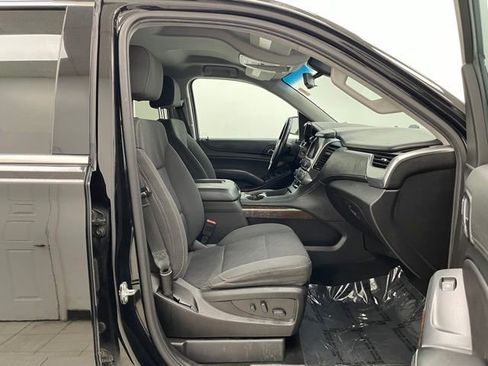 Used 2018 Chevrolet Suburban LS AWD/4WD image 16