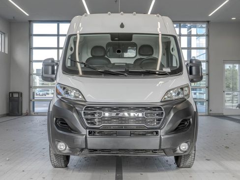 Used 2025 RAM ProMaster 2500 w/ Convenience Group FWD image 11