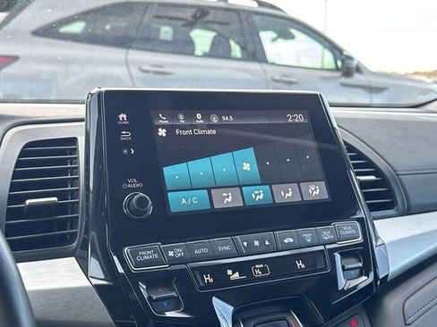 Used 2024 Honda Odyssey EX-L image 22