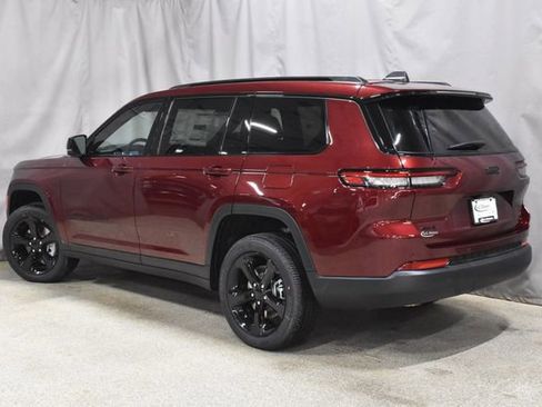 New 2025 Jeep Grand Cherokee L Altitude image 7