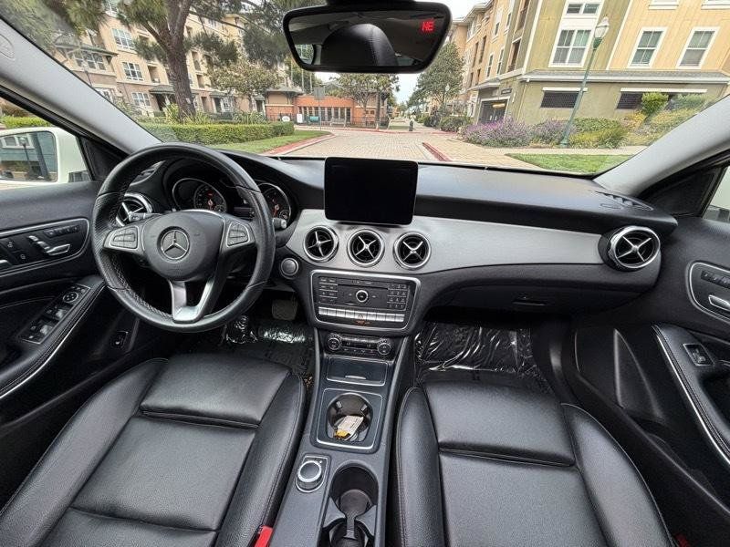 Used 2018 Mercedes-Benz GLA 250 4MATIC image 49