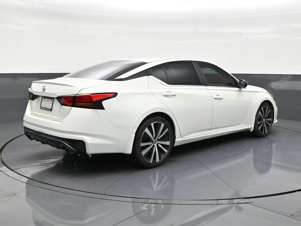 Used 2019 Nissan Altima 2.5 SR FWD image 5