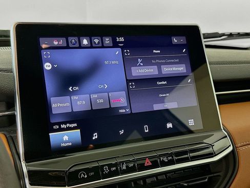 Certified 2024 Jeep Compass Limited image 23