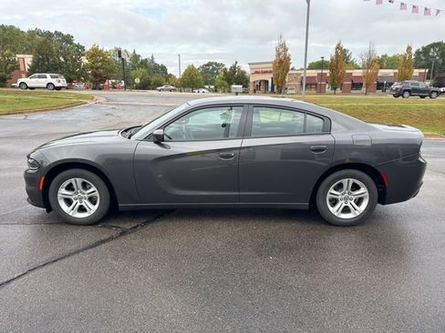 Certified 2022 Dodge Charger SXT w/ Cold Weather Package image 4