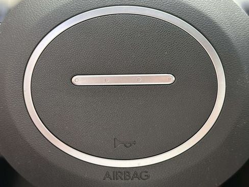 Used 2025 Hyundai Tucson SE AWD/4WD image 28