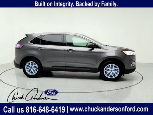 Used 2024 Ford Edge SEL AWD/4WD image 10