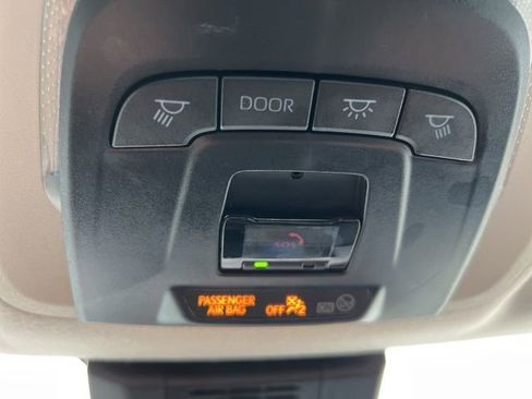 Used 2023 Toyota Corolla LE image 35