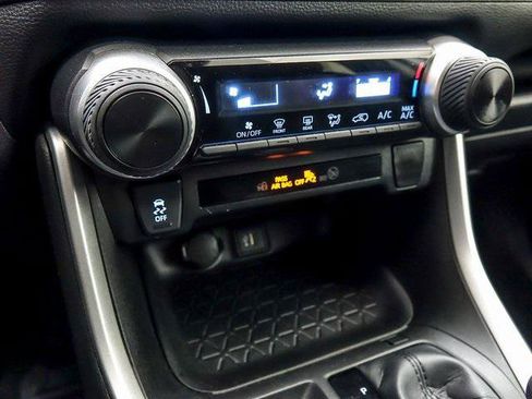 Certified 2023 Toyota RAV4 LE FWD image 20