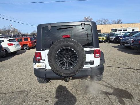 Used 2013 Jeep Wrangler Sport image 8