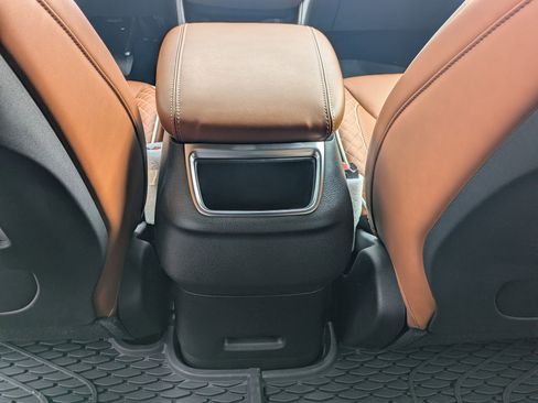 New 2026 Chrysler Pacifica Pinnacle image 23