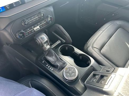 New 2026 Ford Bronco Outer Banks AWD/4WD image 18