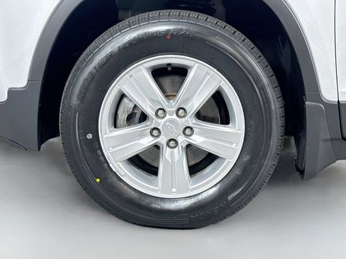 Used 2019 Chevrolet Trax LS w/ LPO, Protection Package AWD/4WD image 10
