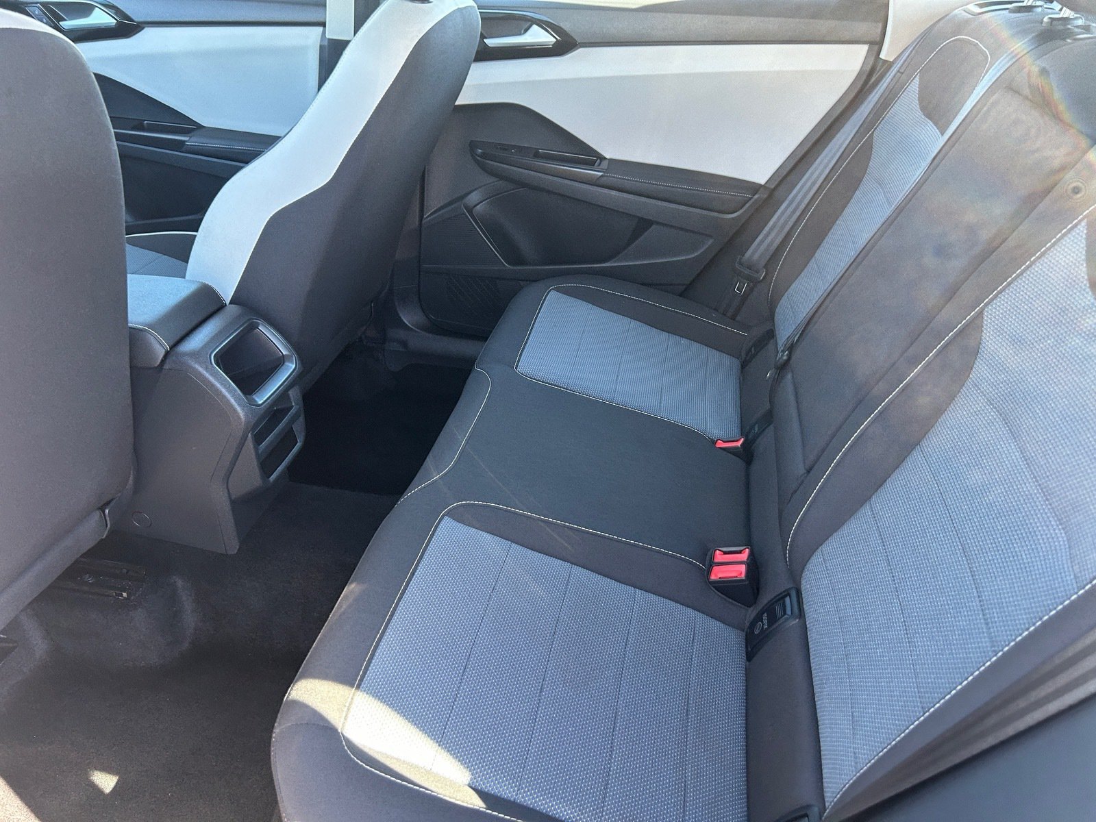 Used 2025 Volkswagen Taos S AWD/4WD image 16