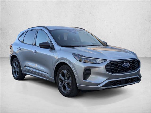 Certified 2023 Ford Escape ST-Line w/ Tech Pack #1 FWD image 3