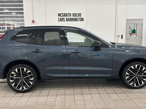New 2026 Volvo XC60 T8 Ultra w/ Climate Package AWD/4WD image 4