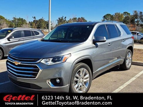 Used 2021 Chevrolet Traverse High Country image 16