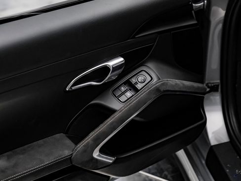 Used 2018 Porsche 911 GT3 w/ Sport Chrono Package image 70