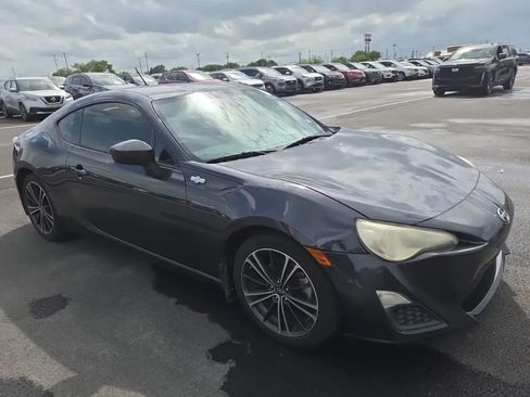 Used 2013 Scion FR-S image 5