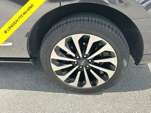 Used 2023 Lincoln Navigator Reserve RWD image 13