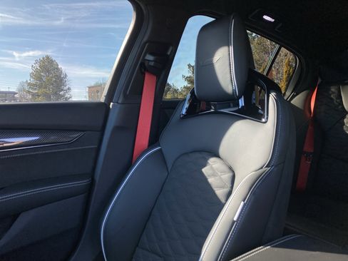 Used 2025 Cadillac CT5 V Blackwing w/ Super Cruise 1 Package image 19