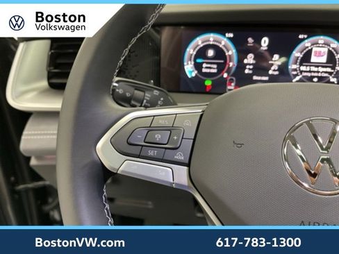 New 2026 Volkswagen Tiguan SE image 18