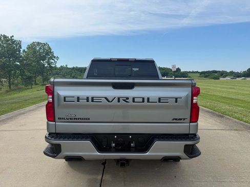 Used 2025 Chevrolet Silverado 1500 RST w/ Dark Appearance Package AWD/4WD image 4