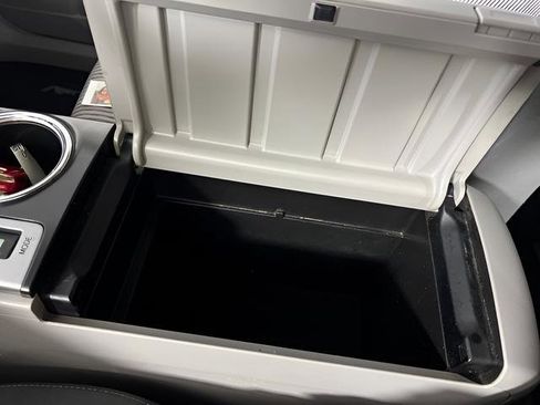 Used 2016 Toyota Prius V Five image 15