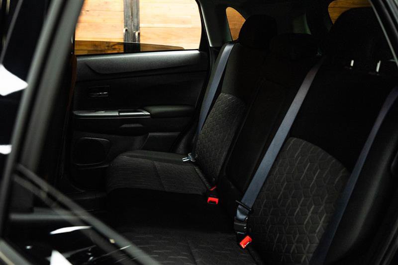 Used 2025 Mitsubishi Outlander Sport AWD image 10