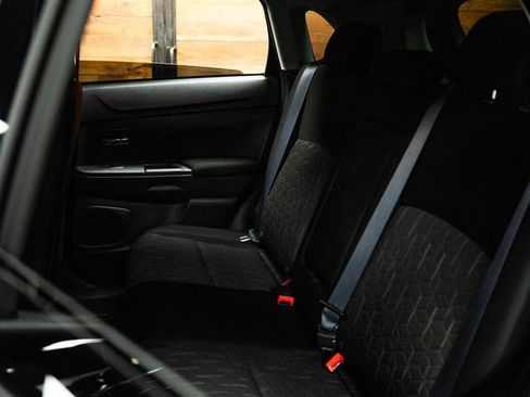 Used 2025 Mitsubishi Outlander Sport AWD image 10
