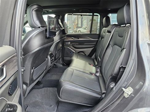 New 2023 Jeep Grand Cherokee Overland w/ Advanced Protech Group III image 13