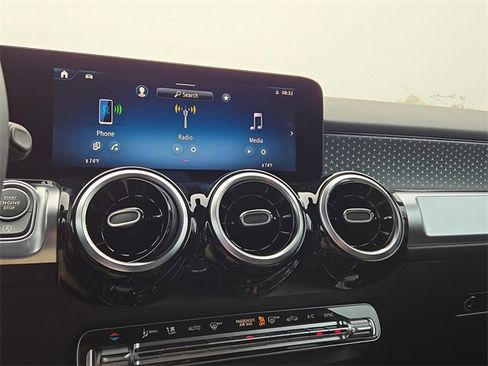 New 2026 Mercedes-Benz GLB 250 4MATIC image 12