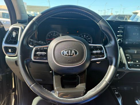 Used 2021 Kia Sorento S image 20