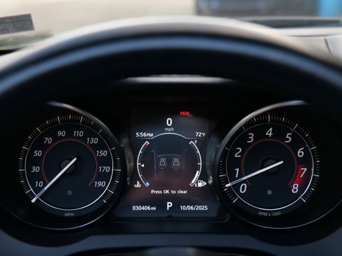 Used 2017 Jaguar F-TYPE Convertible image 19