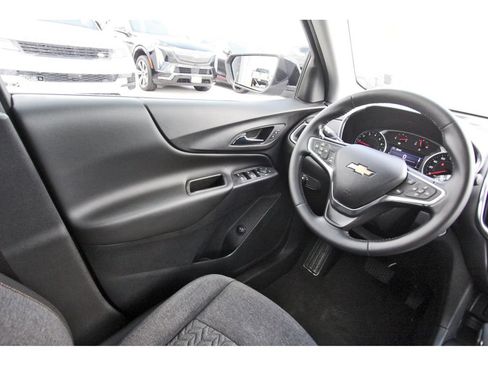 Used 2022 Chevrolet Equinox LT FWD image 8
