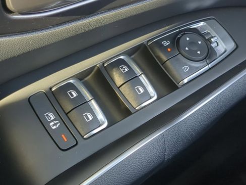 Certified 2024 Kia Sorento S w/ Panoramic Sunroof Package image 24