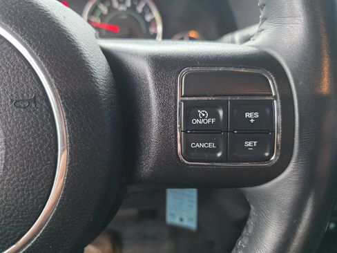 Used 2017 Jeep Wrangler Unlimited Sport w/ Connectivity Group AWD/4WD image 21