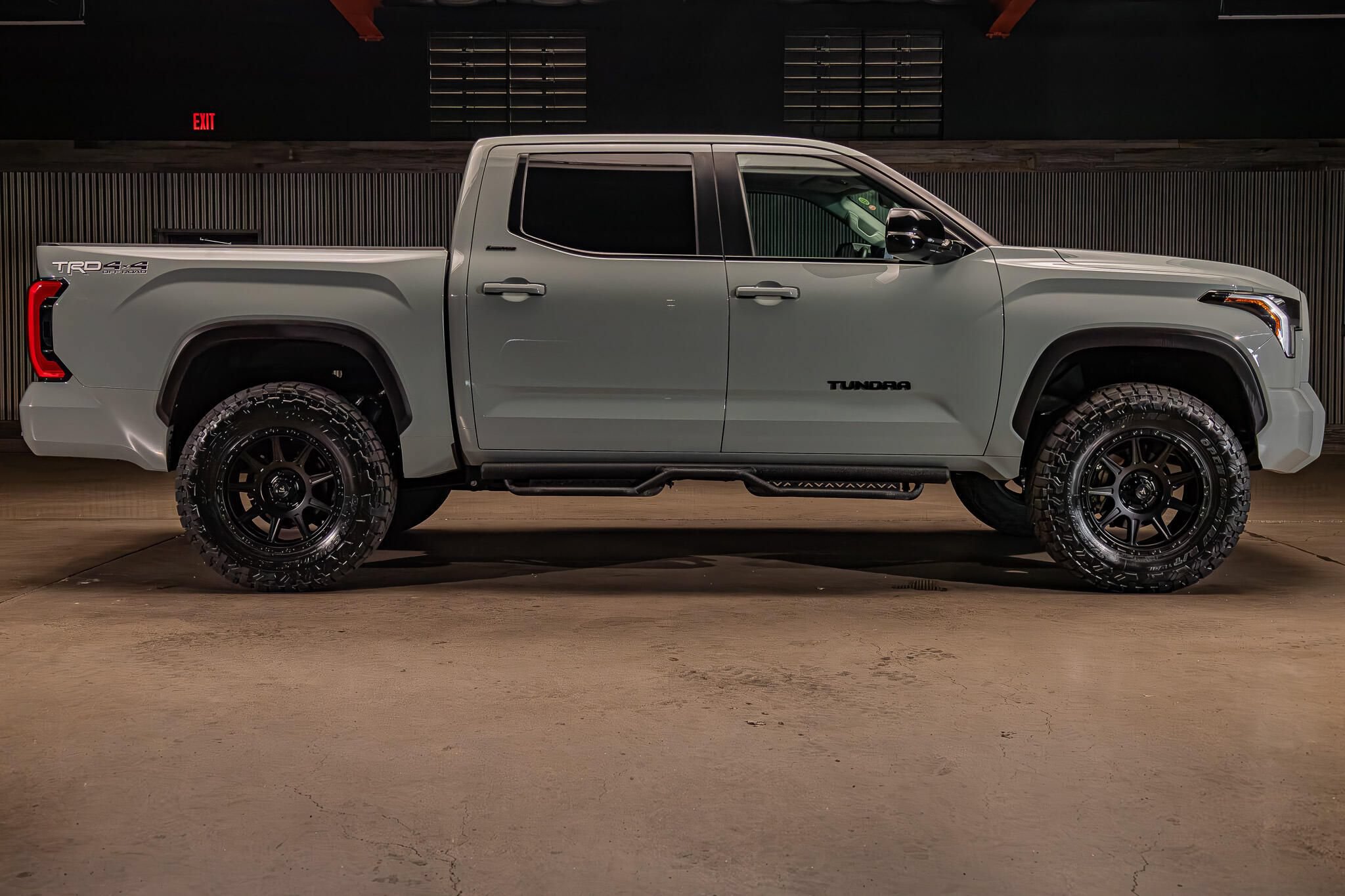 Used 2024 Toyota Tundra Limited w/ TRD Off-Road Package AWD/4WD image 11